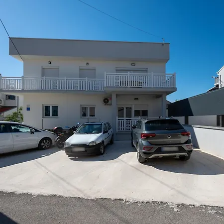 شقة With Parking Space - 27152