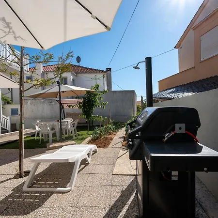 شقة With Parking Space - 27152 *