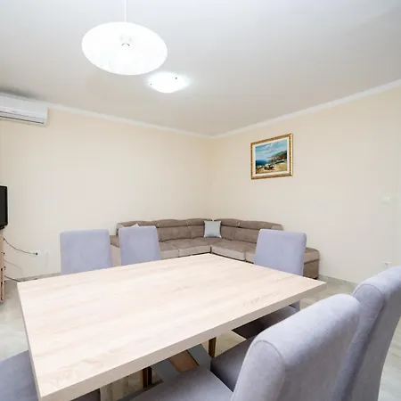 With Parking Space - 27152 Apartamento *